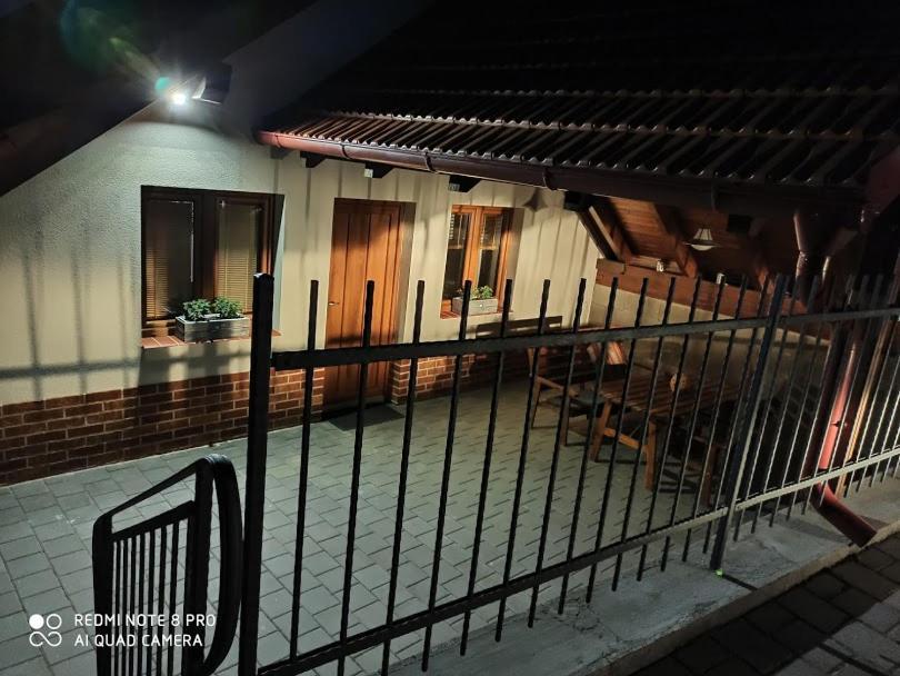 Sklípek u Svobodů Velke Bilovice Exterior foto