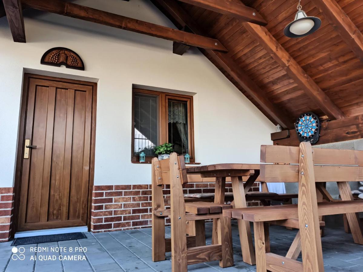 Sklípek u Svobodů Velke Bilovice Exterior foto